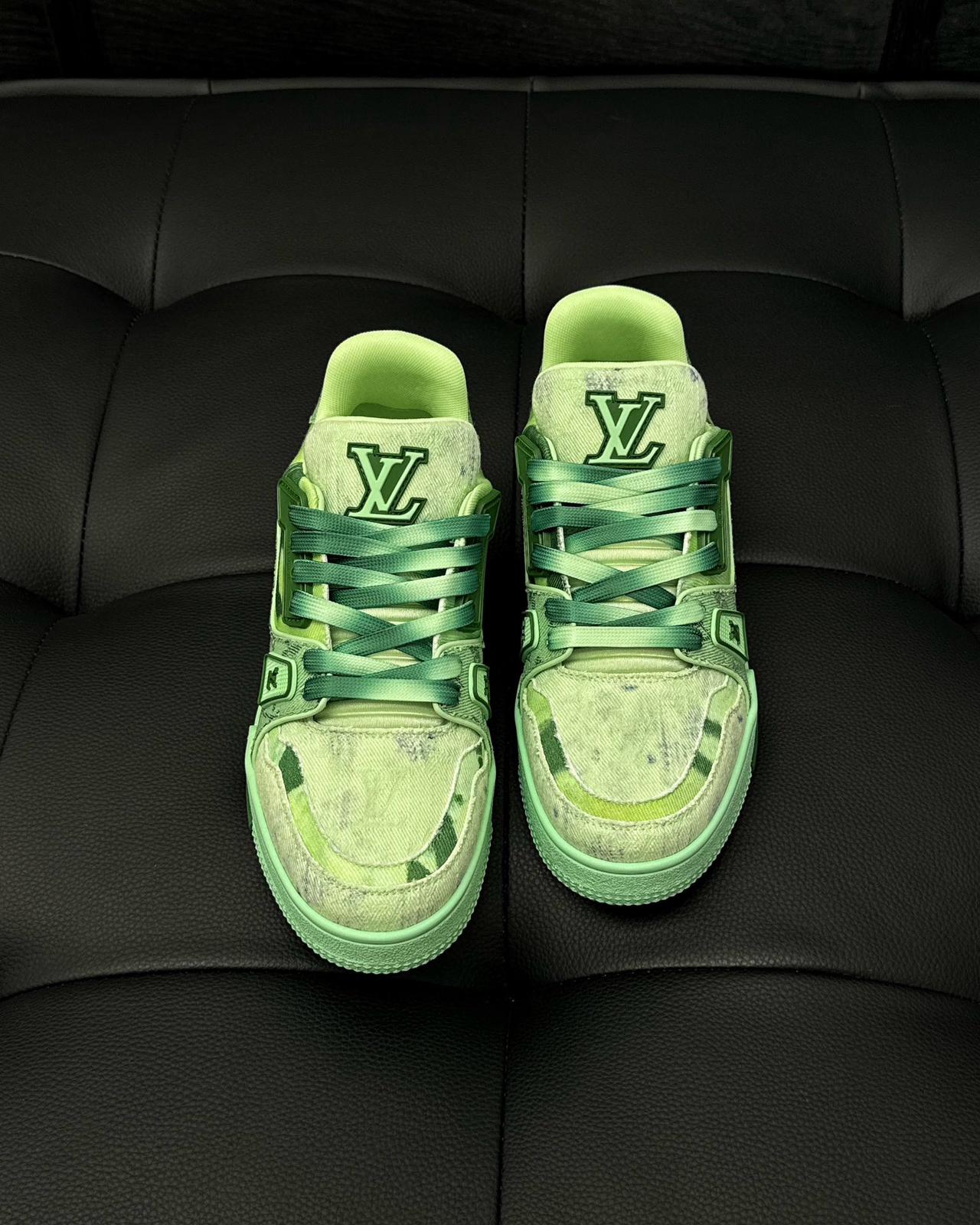 Louis Vuitton Sneaker – LSVT1375