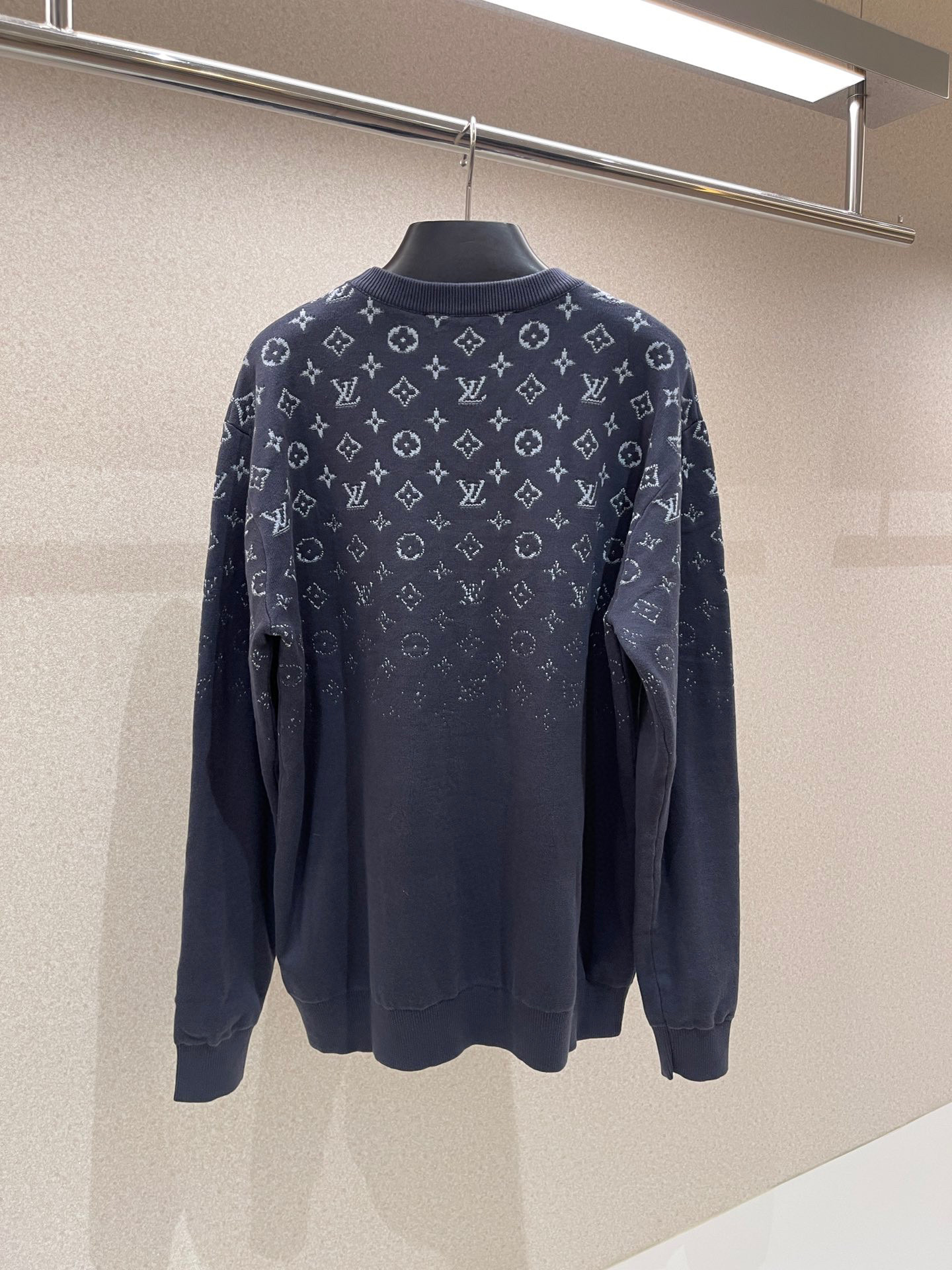 Louis Vuitton Sweater – SWHO2109