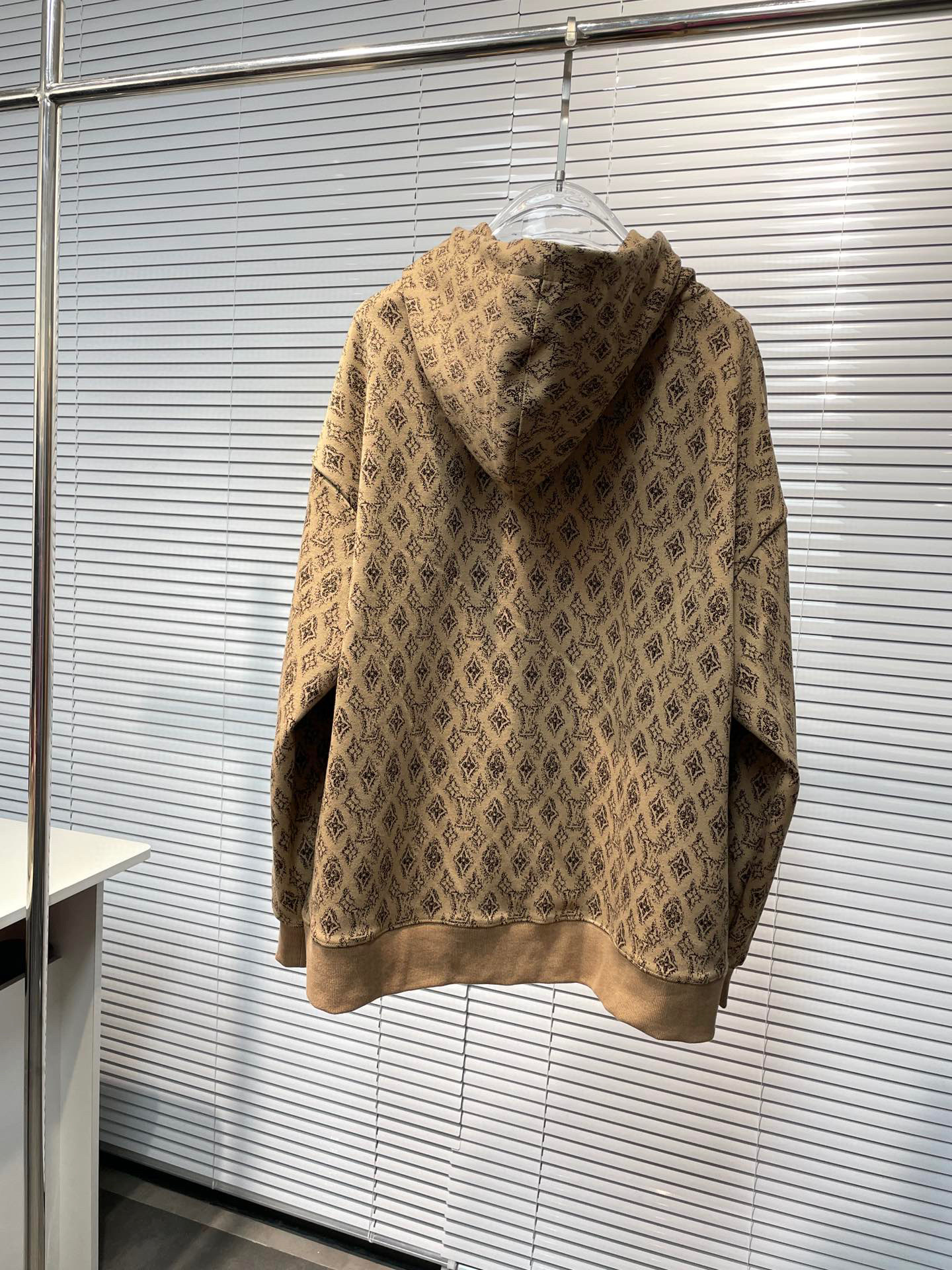 Louis Vuitton Hoodie – SWHO1897