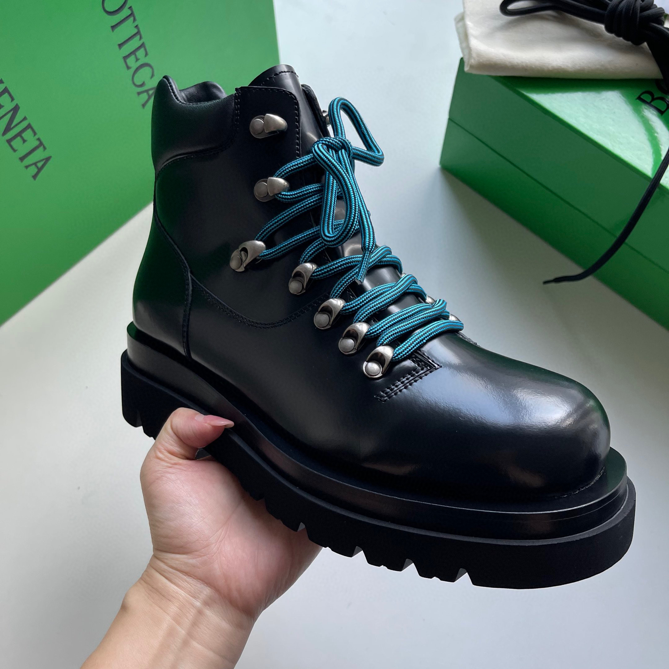 Bottega Veneta Boots – BTVN1012