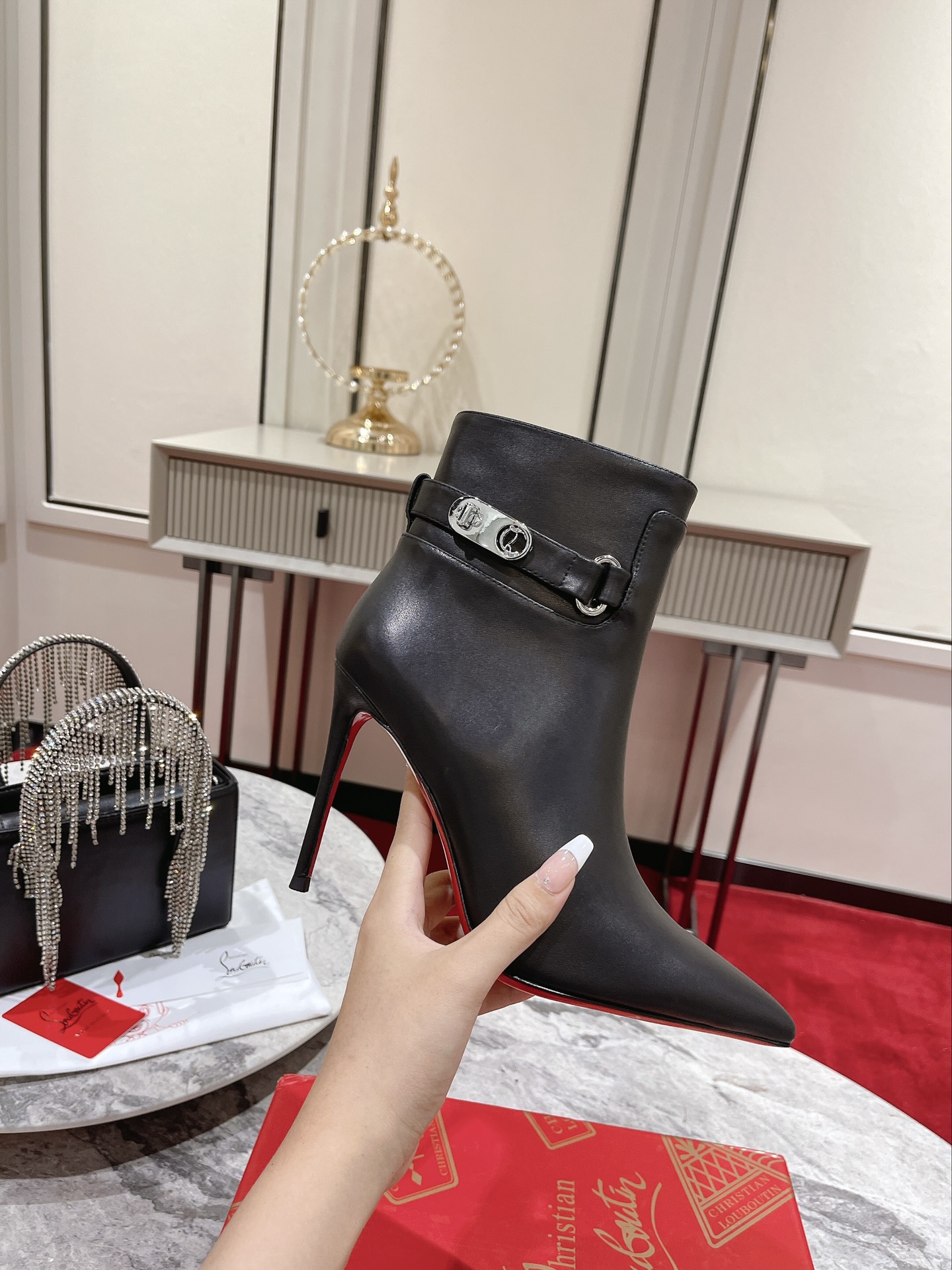 Christian Louboutin Pumps – CLWO1027