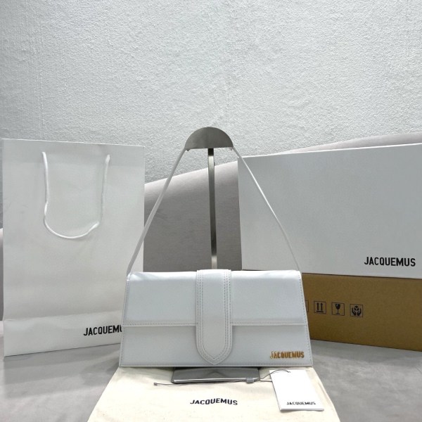 Jacquemus Medium Bag – JACQ1035