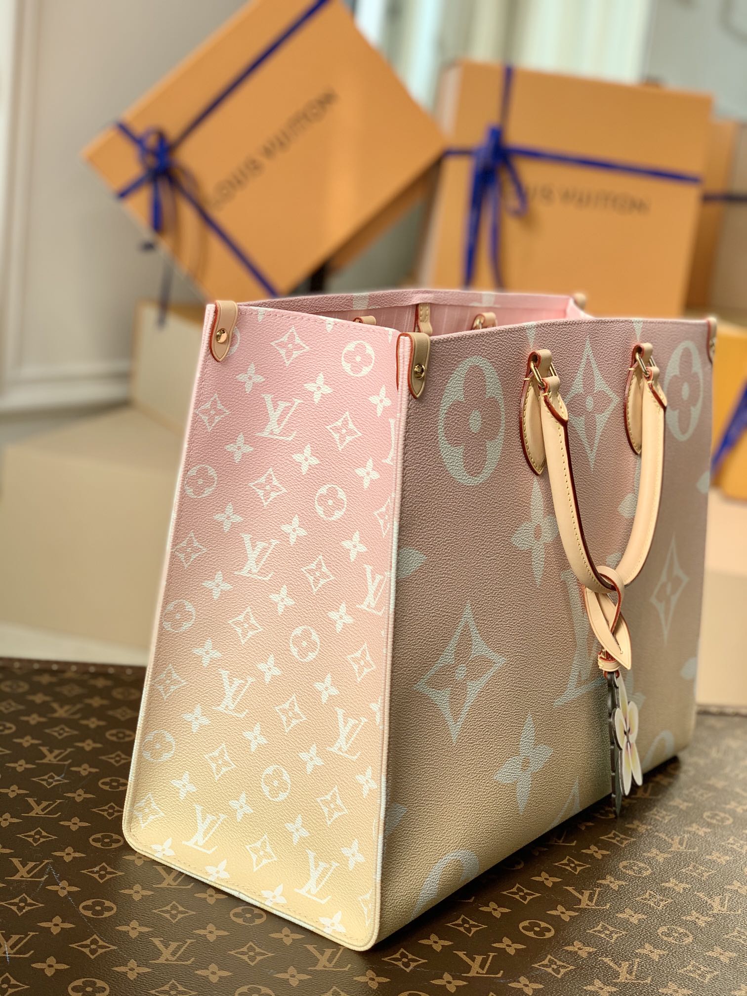 Louis Vuitton Tote Bag – LVTB1078