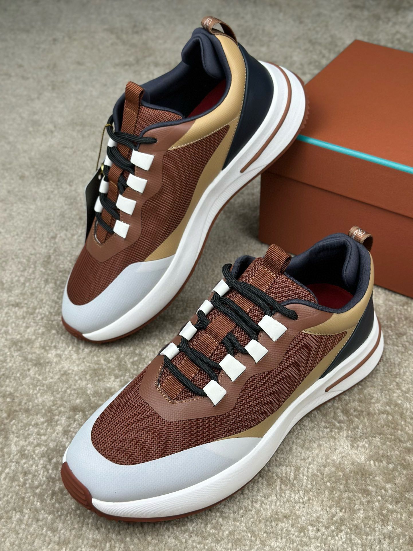 Loro Piana Sneaker – LOPA1068