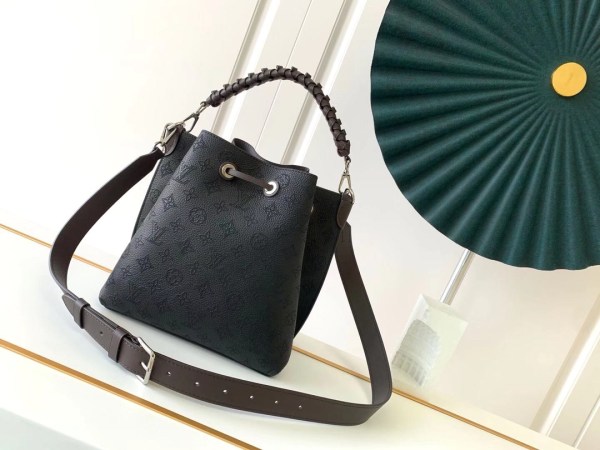 Louis Vuitton Shoulder Bag – LVSH1110