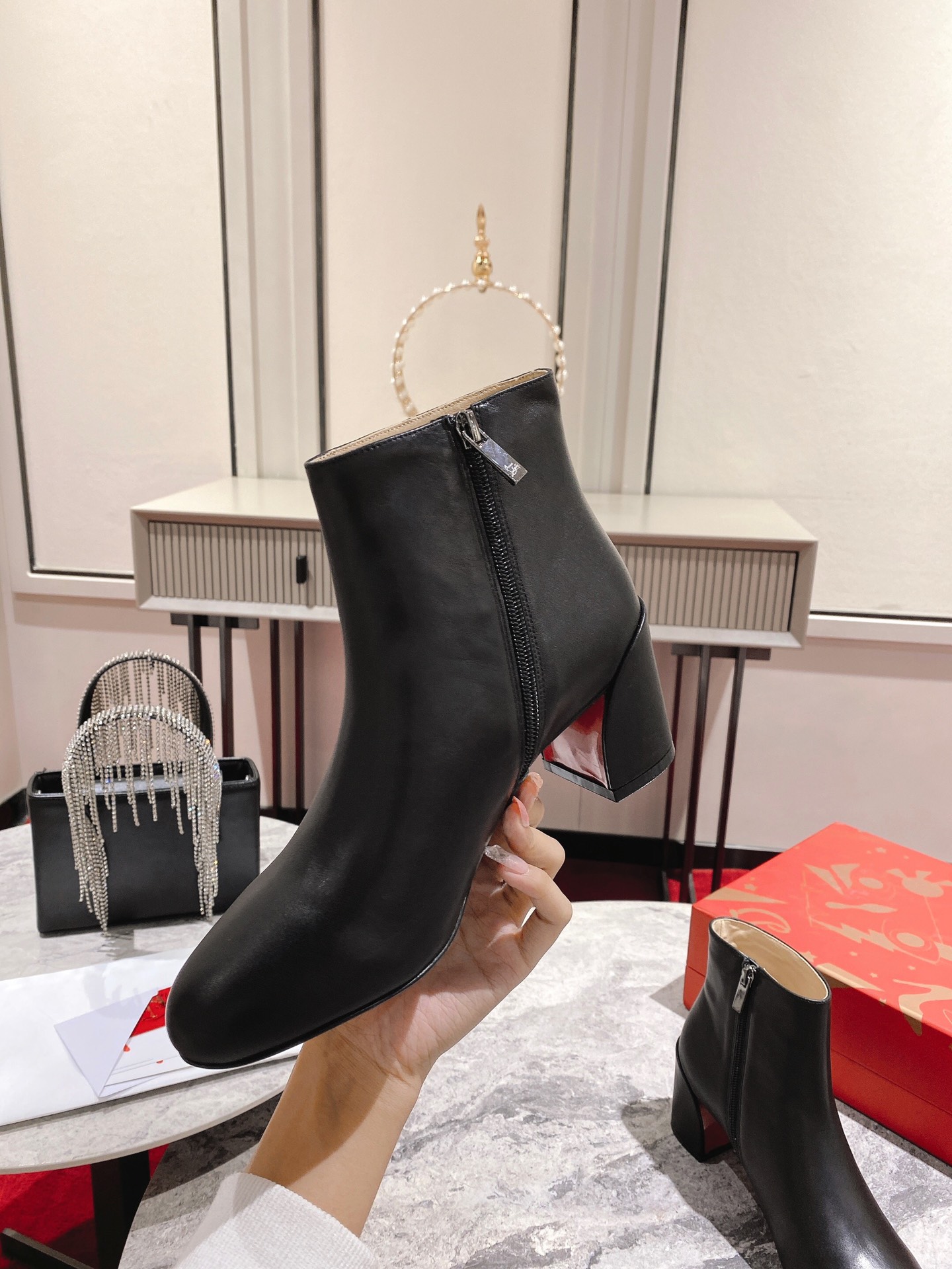 Christian Louboutin Pumps – CLWO1028