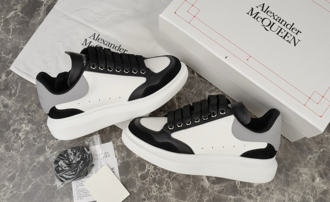 Alexander McQueen Sneaker – AMCQ1051