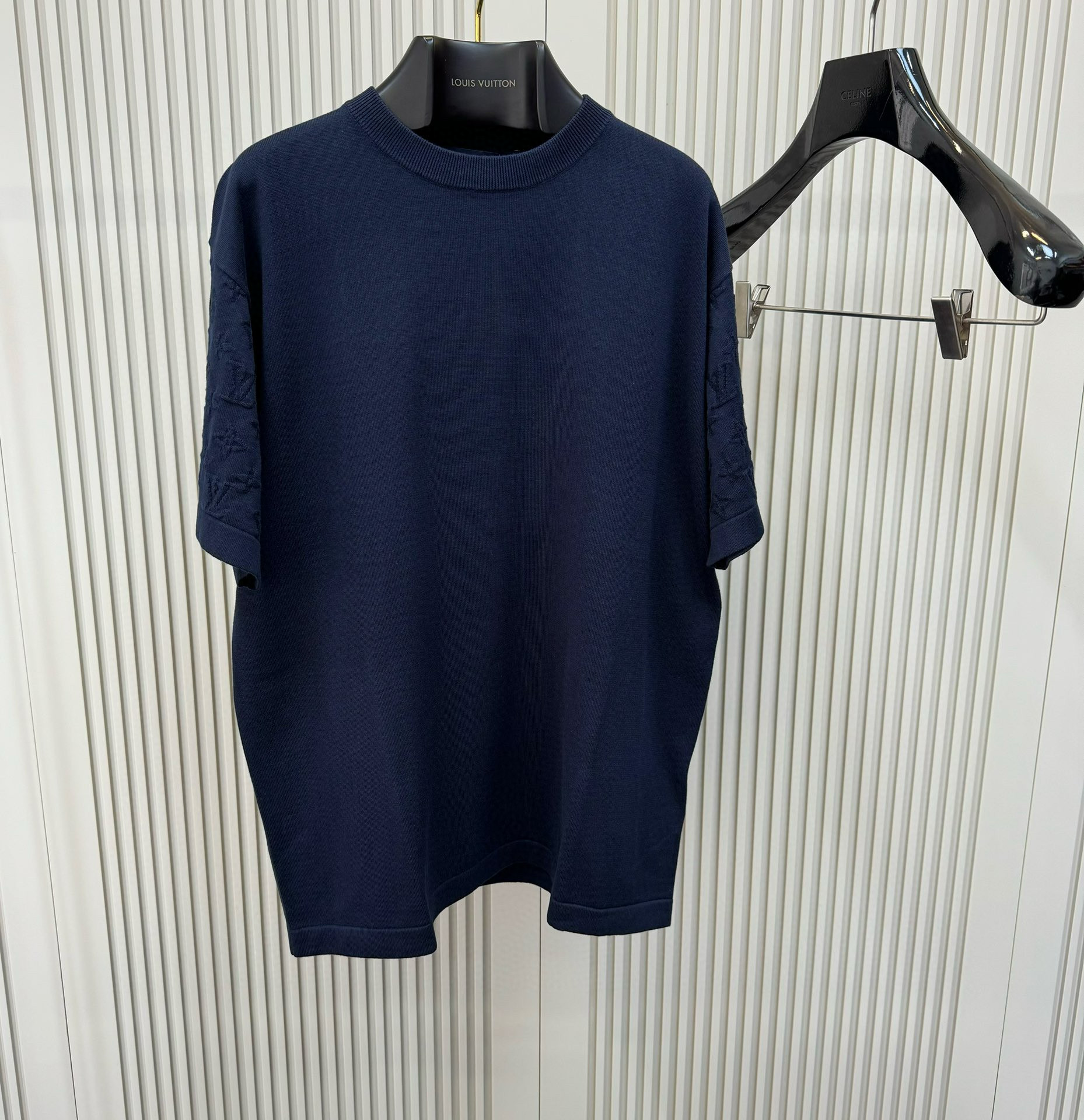 Louis Vuitton T-Shirt – TSHP2372