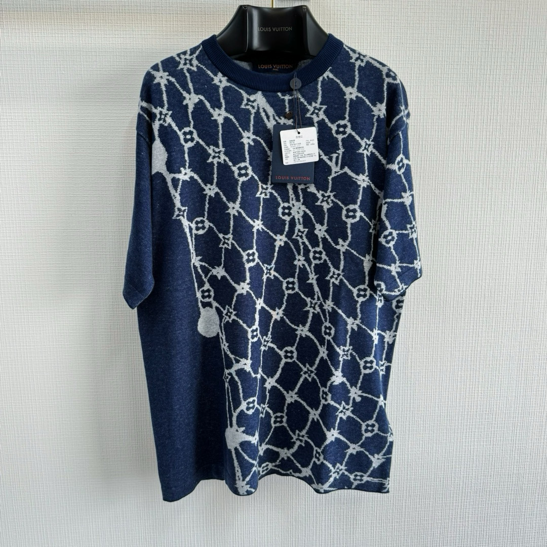 Louis Vuitton T-Shirt – TSHP2760