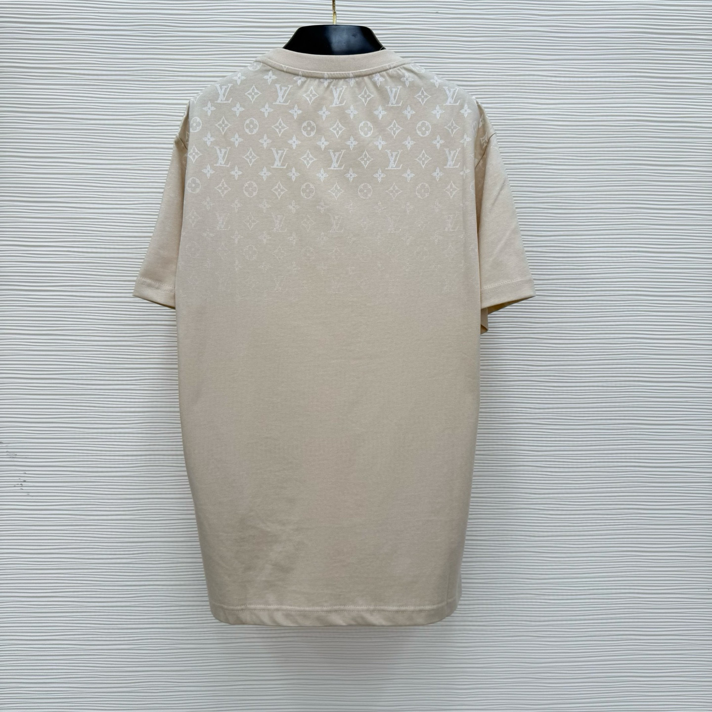 Louis Vuitton T-Shirt – TSHP3364