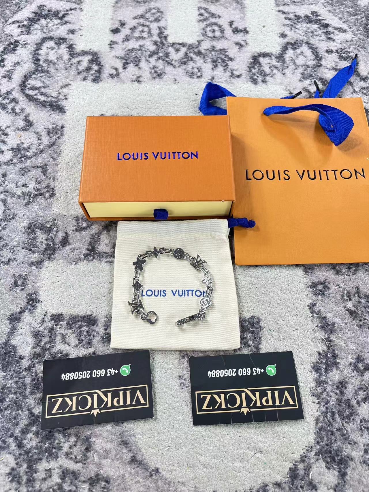 Louis Vuitton Bracelet – JWRY1044