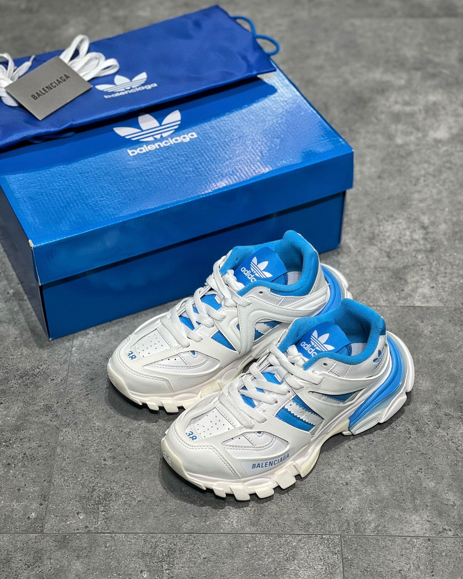 Balenciaga x Adidas Track 3.0 Sneaker – BLNC1176