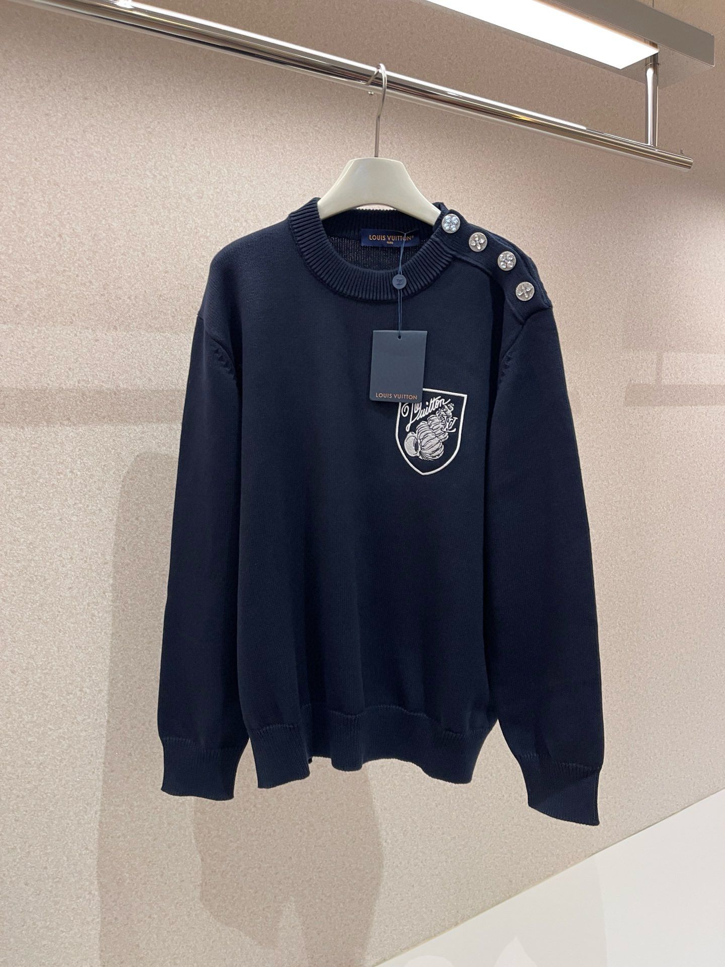 Louis Vuitton Sweater – SWHO2307