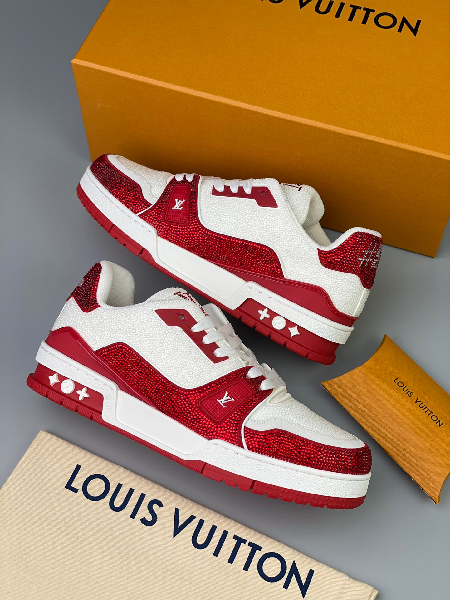 Louis Vuitton Sneaker – LSVT1215
