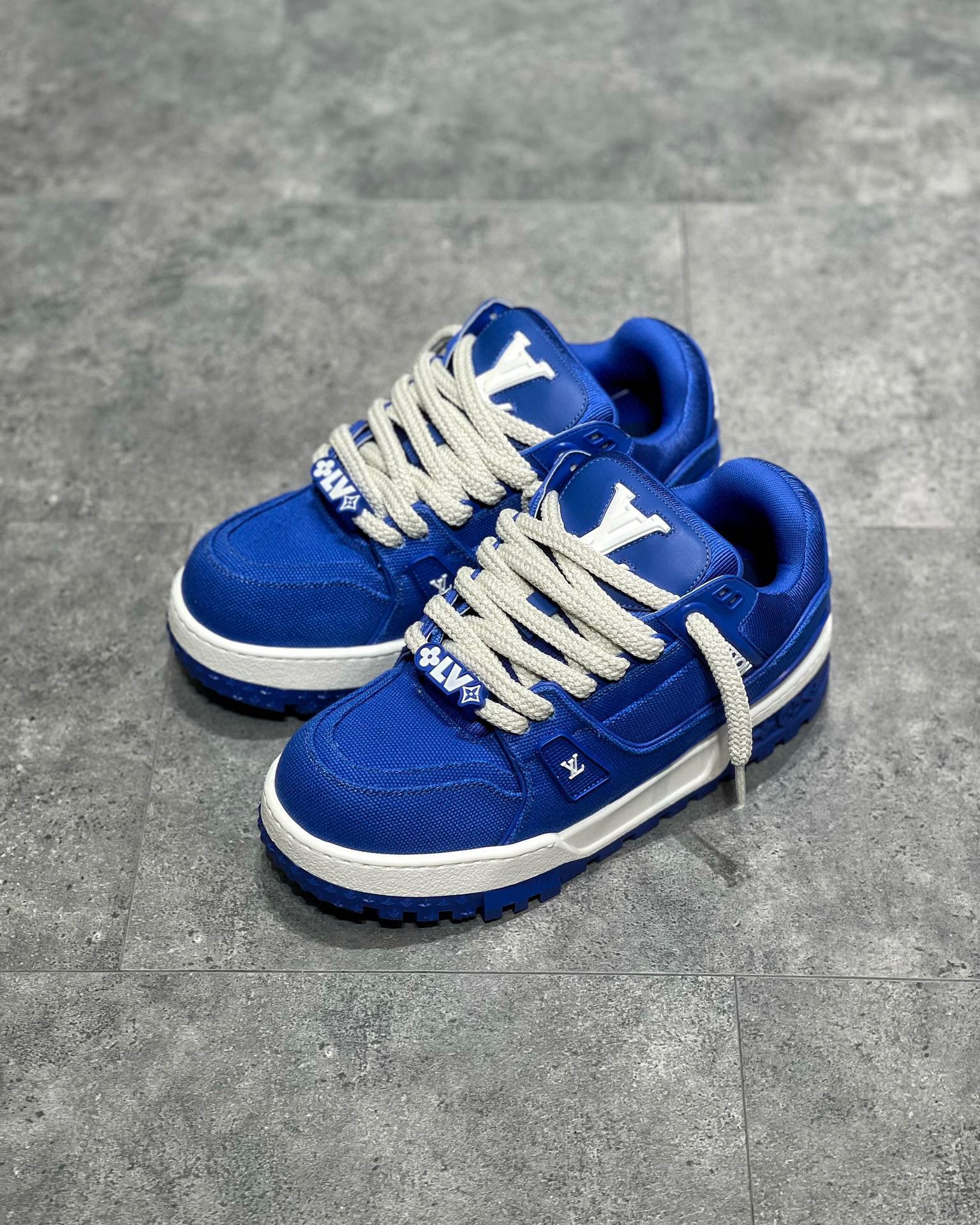 Louis Vuitton Sneaker – LSVT1262