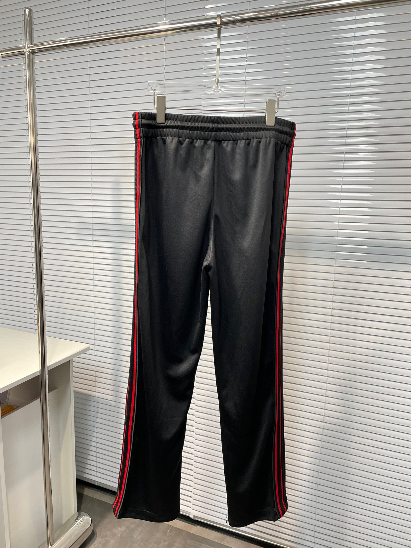 Celine Pant – TRJT1109