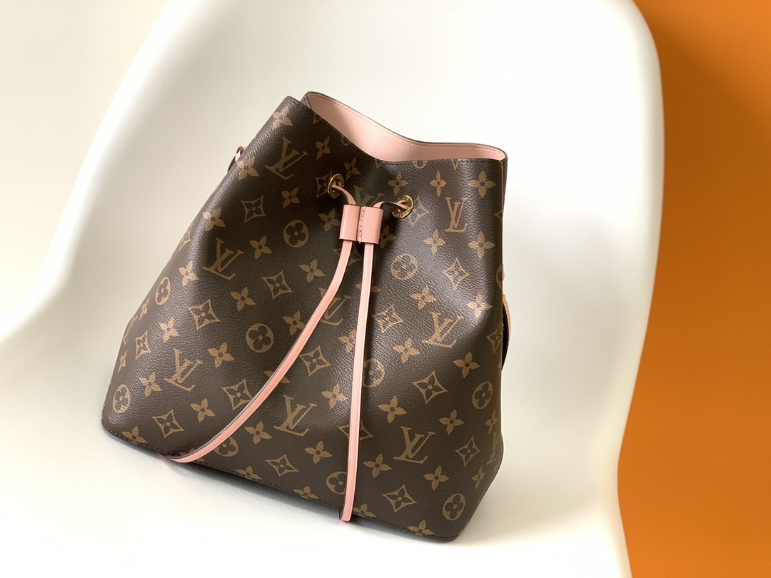 Louis Vuitton Shoulder Bag – LVSH1092
