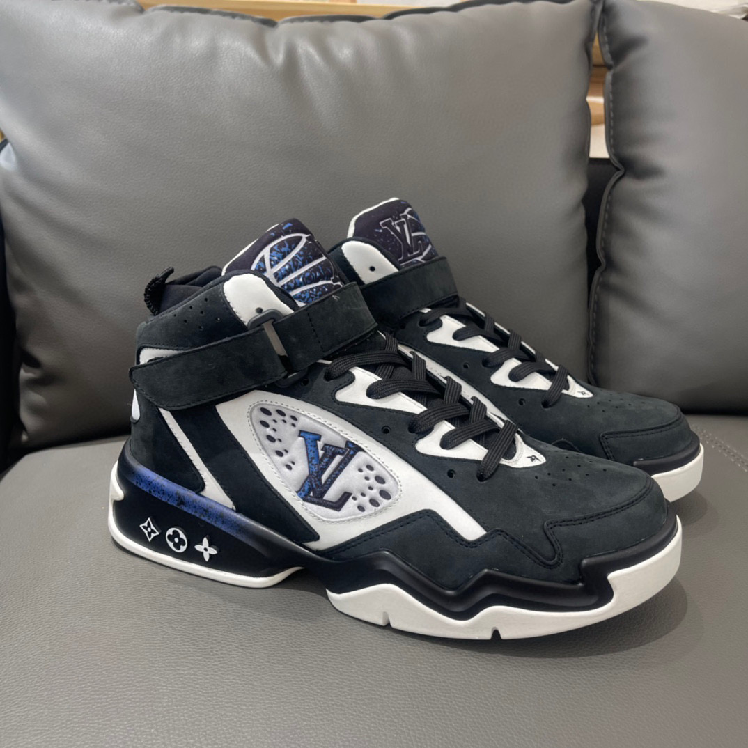 Louis Vuitton Sneaker – LSVT1205
