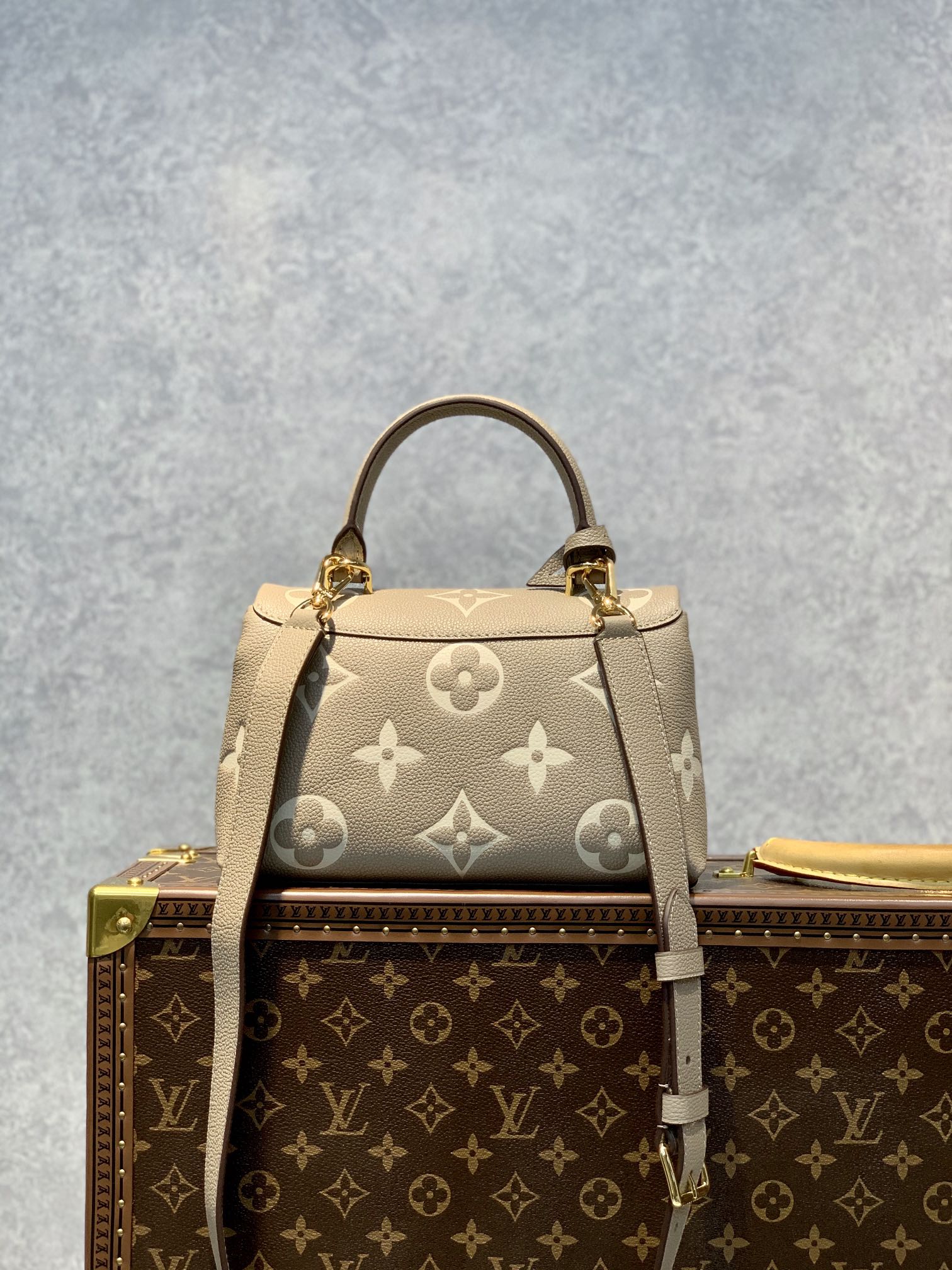 Louis Vuitton Shoulder Bag – LVSH1179