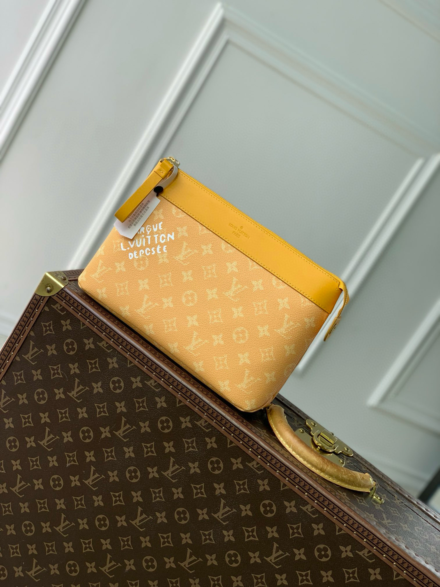 Louis Vuitton Pouch – BHPH1053