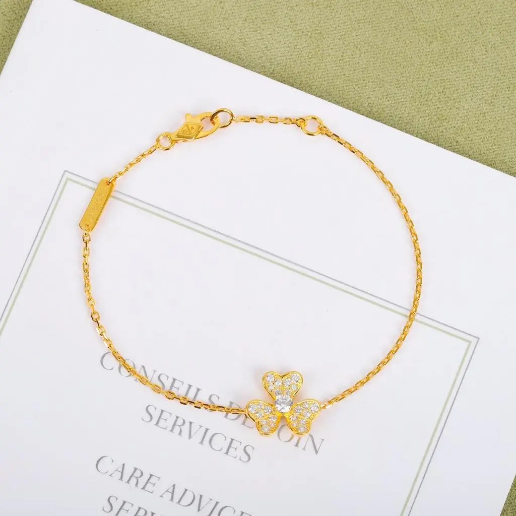 Van Cleef & Arpels Bracelet – JWWM1016