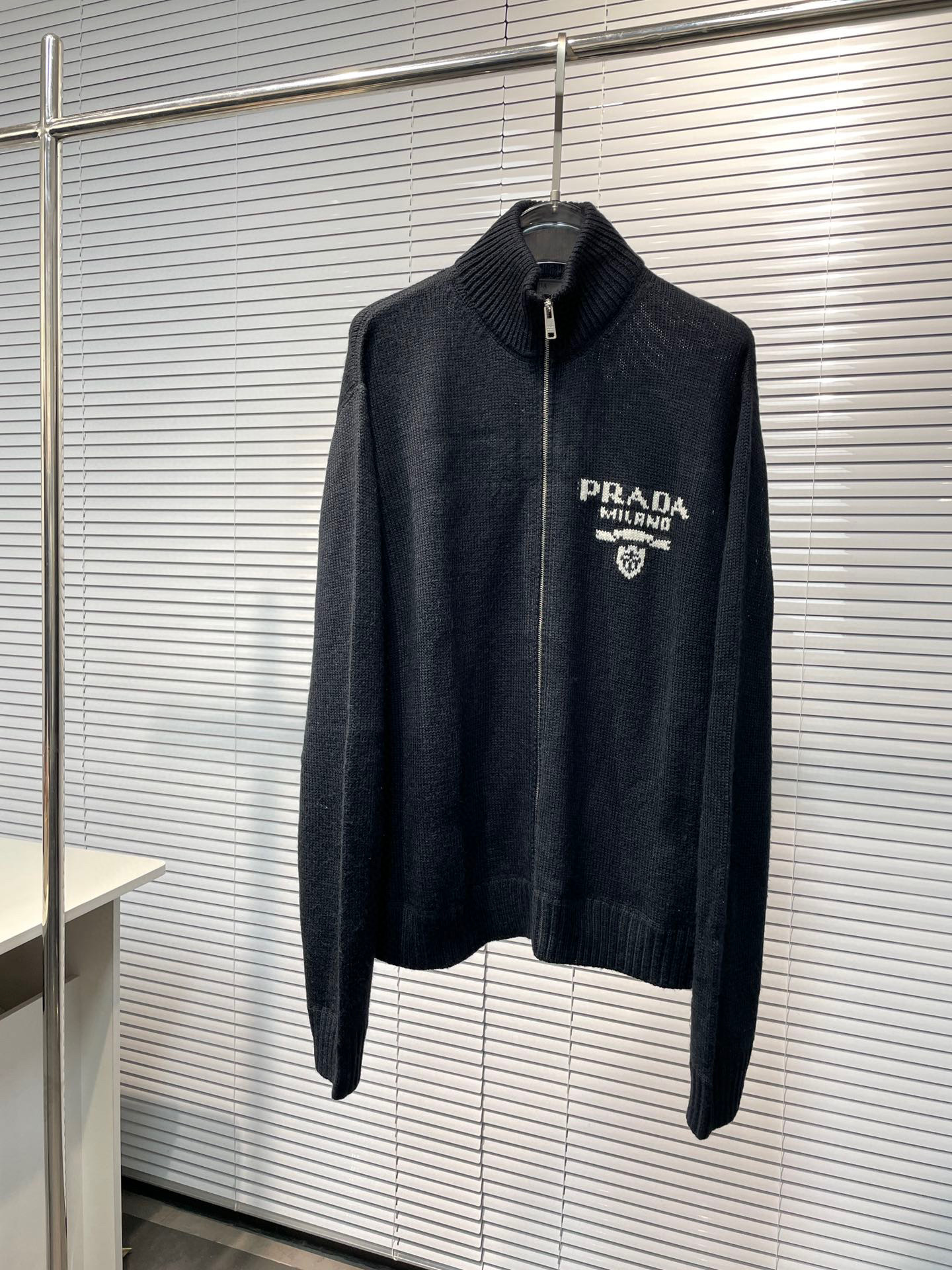 Prada Zip Sweater – SWHO1913