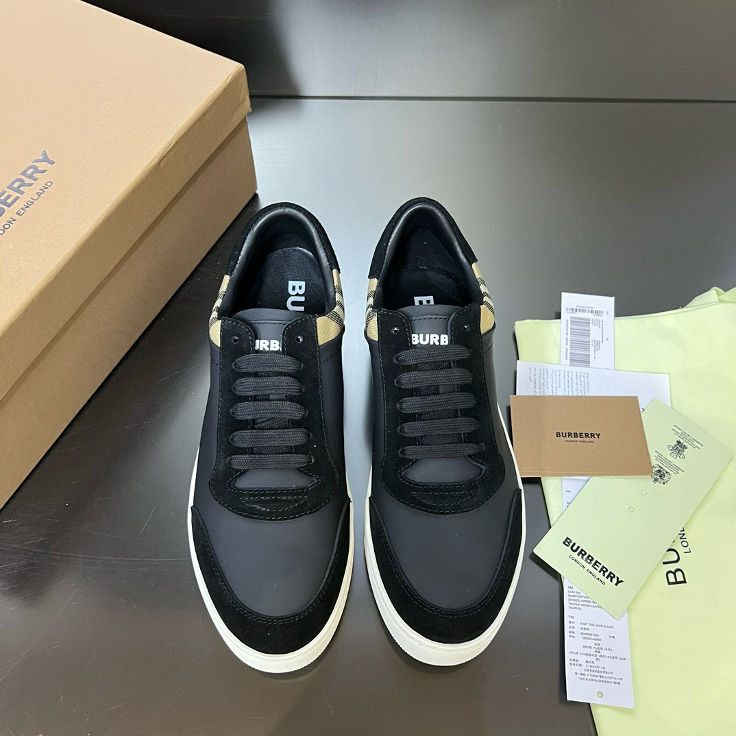 Burberry Sneaker – BBRY1030