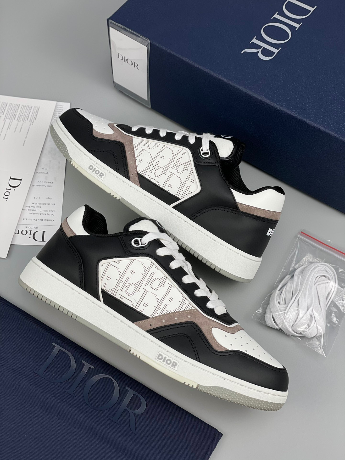 Dior B27 Sneaker – DIOR1135