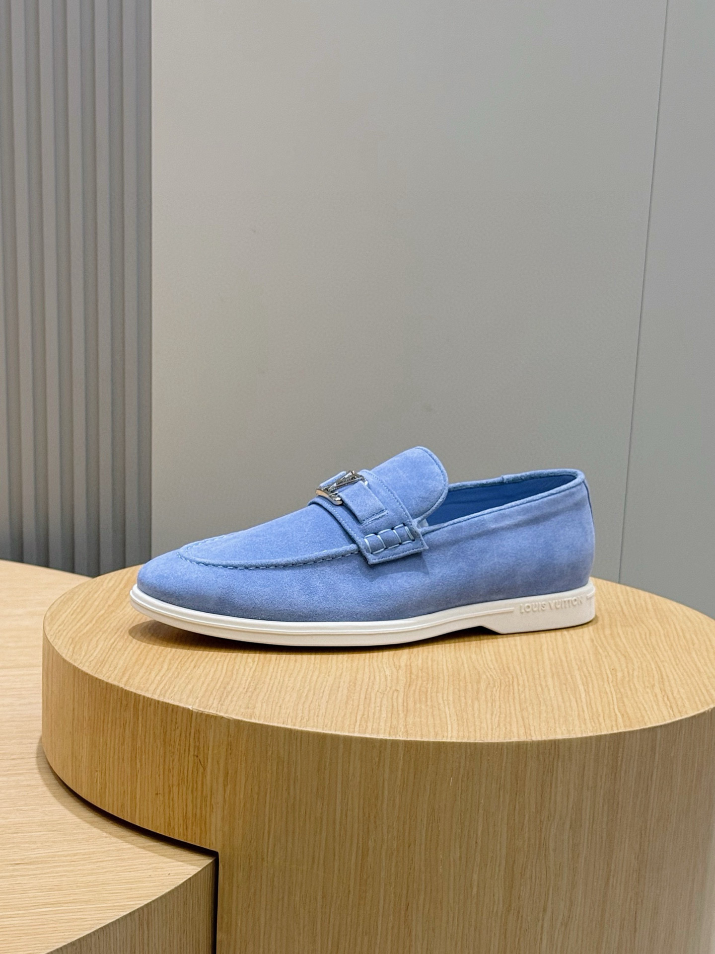 Louis Vuitton Loafer – LSVT1472
