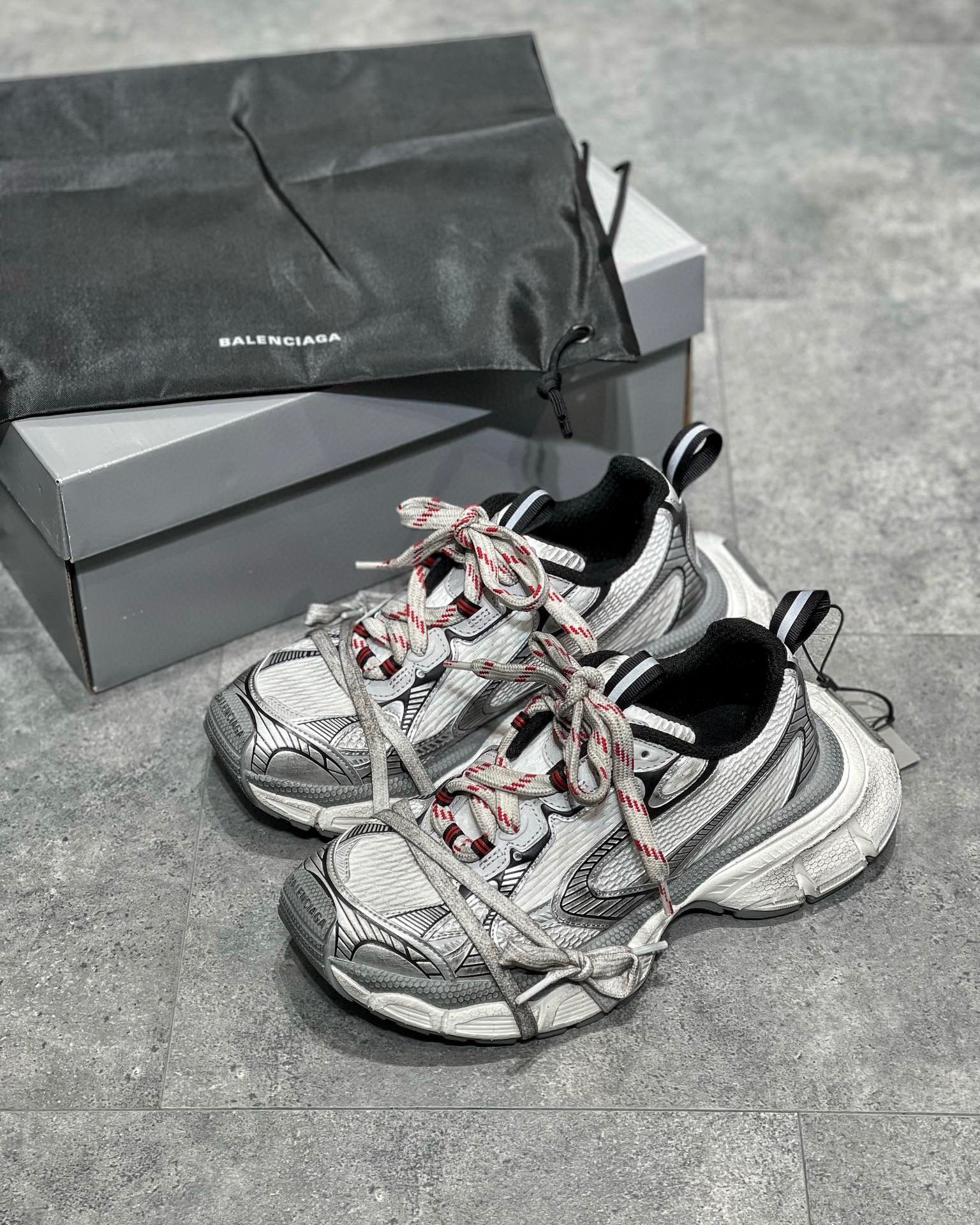 3XL Sneaker – BLNC1160