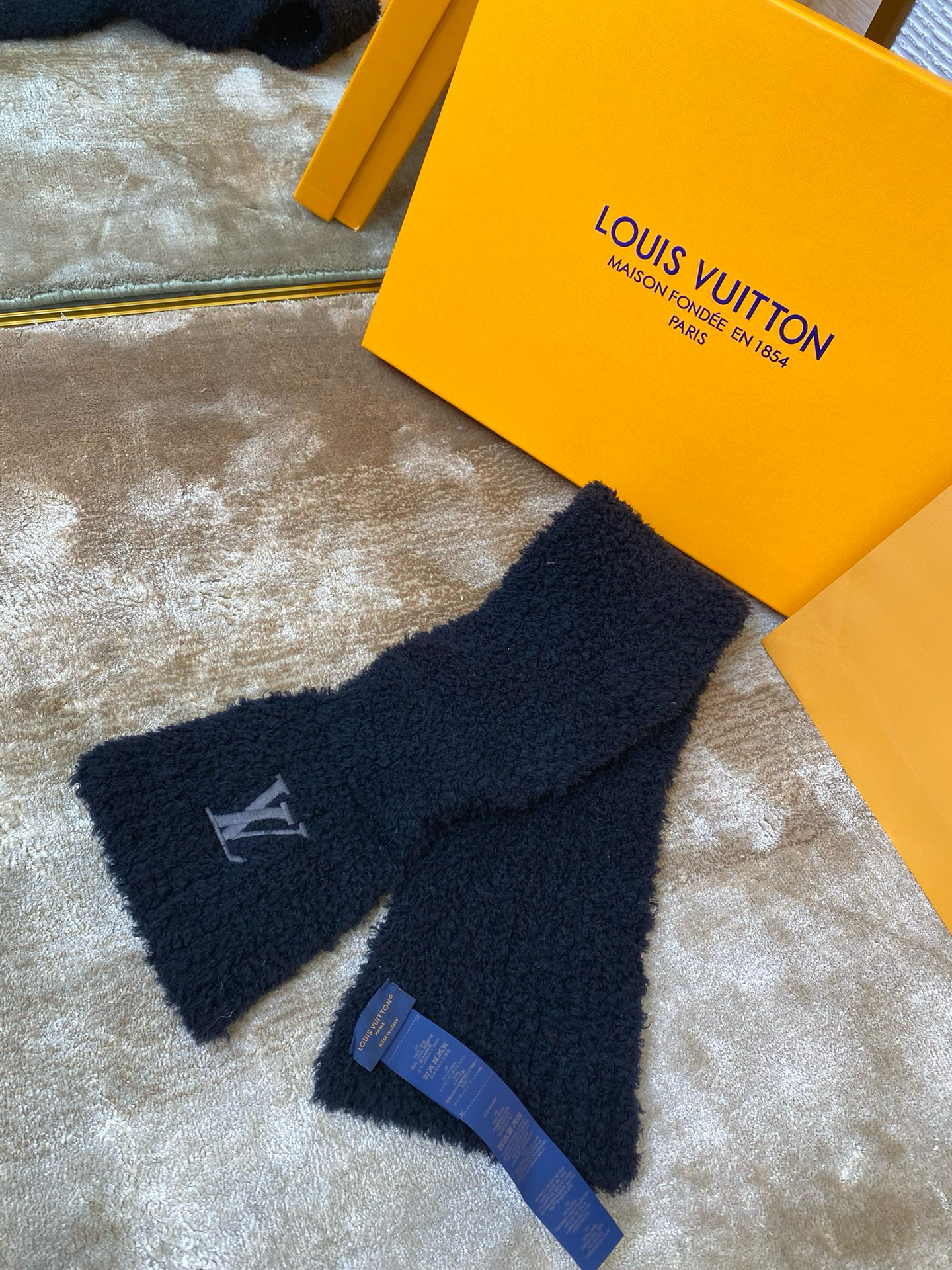 Dior Scarf – SCHA1044