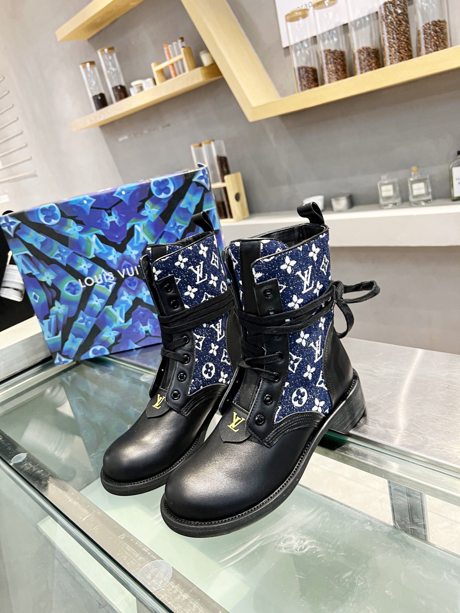 Louis Vuitton Boots – WOLV1014