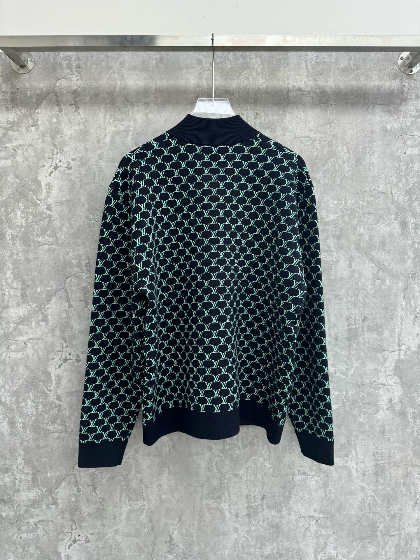 Louis Vuitton Zip Hoodie – SWHO2291