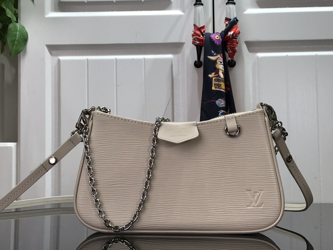 Louis Vuitton Shoulder Bag – LVSH1011