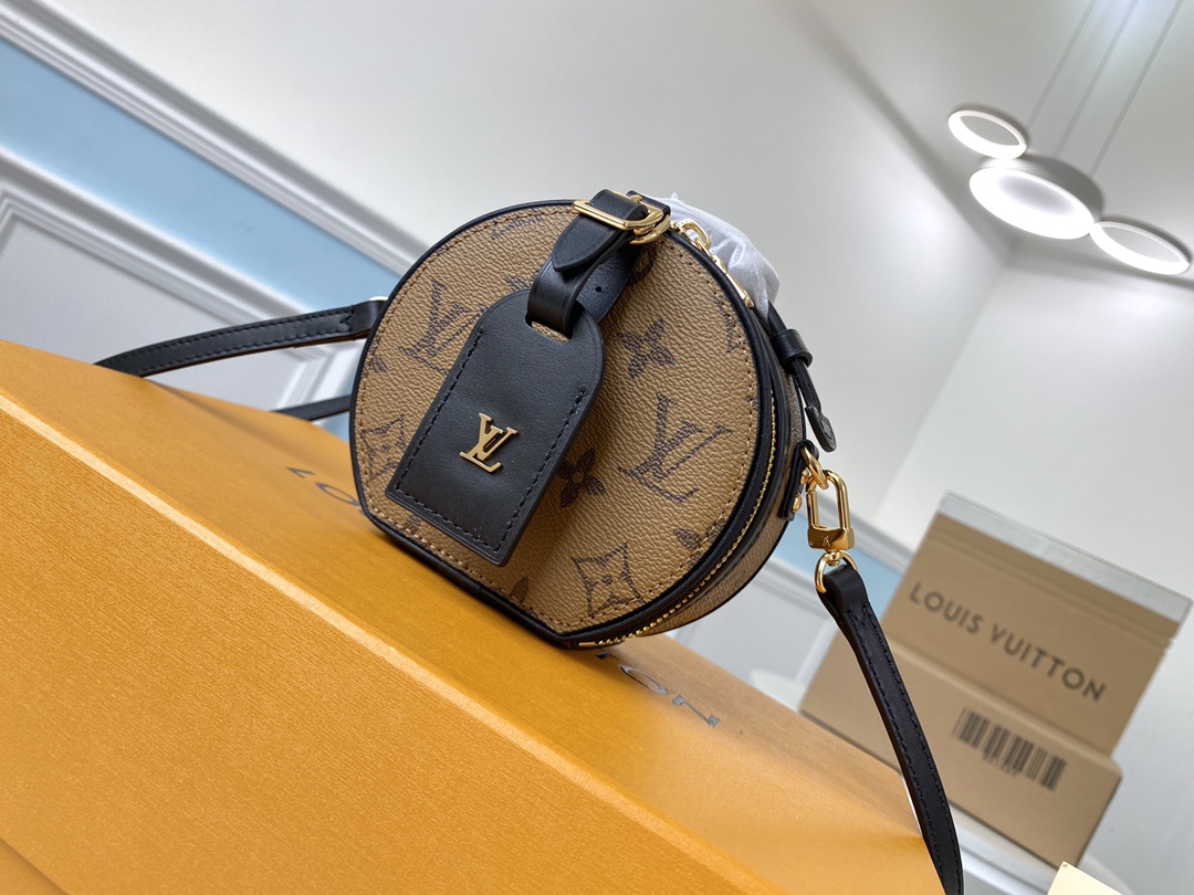 Louis Vuitton Shoulder Bag – LVSH1026