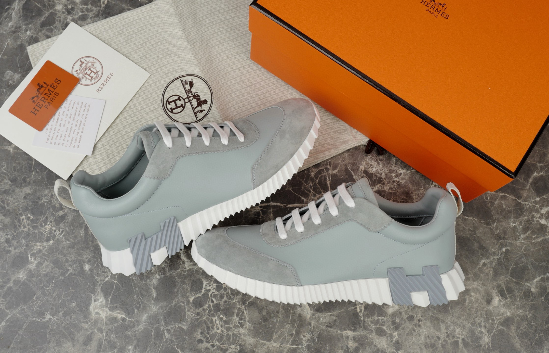 Hermes Sneaker – HRMS1069