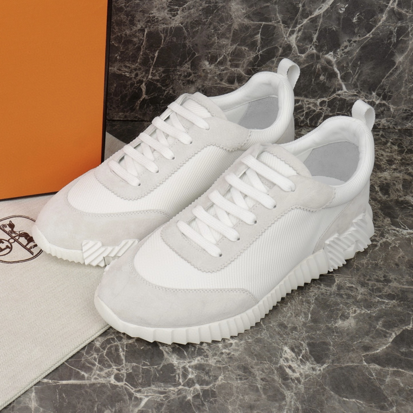 Hermes Sneaker – HRMS1067