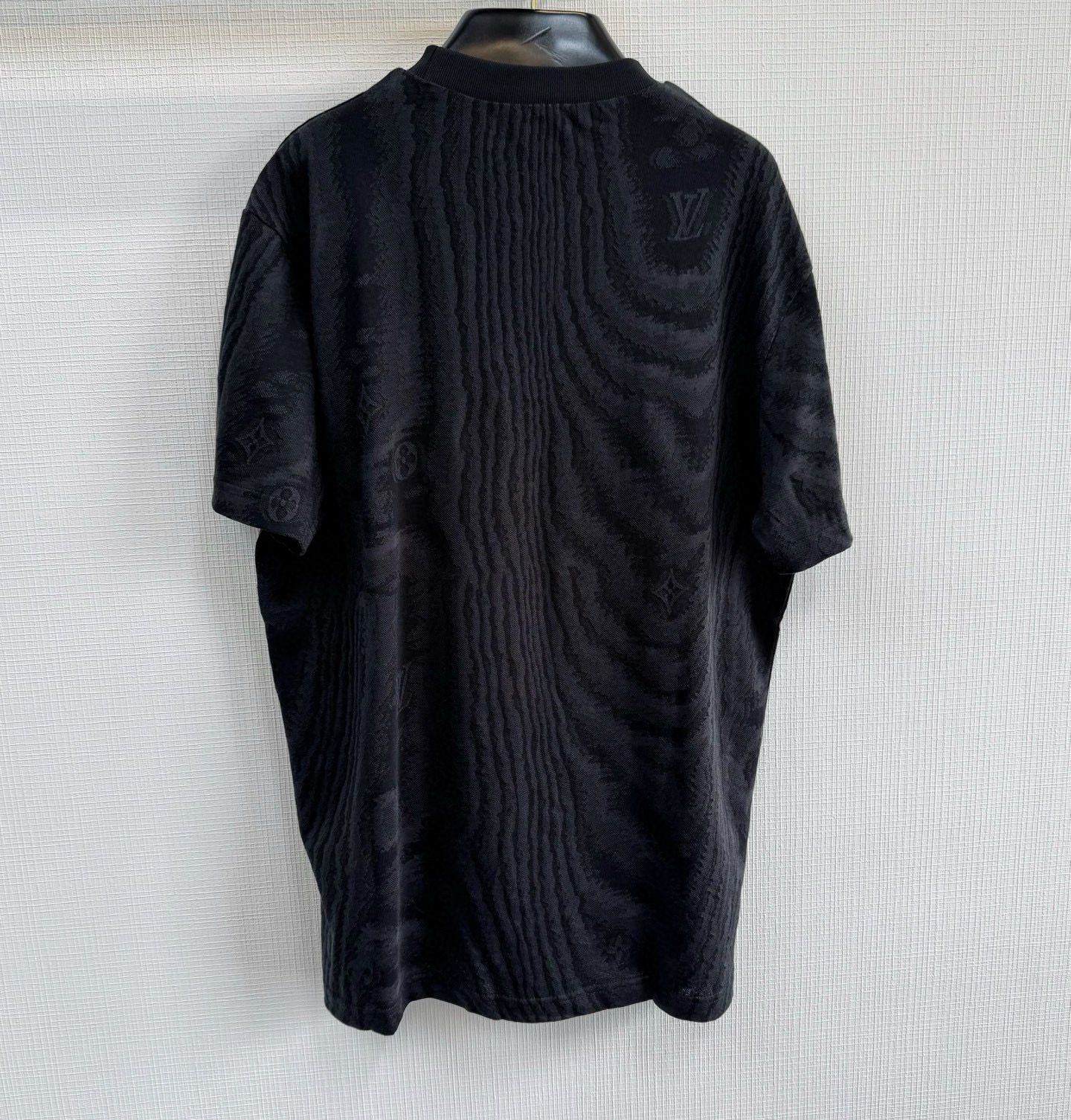 Louis Vuitton T-Shirt – TSHP3402
