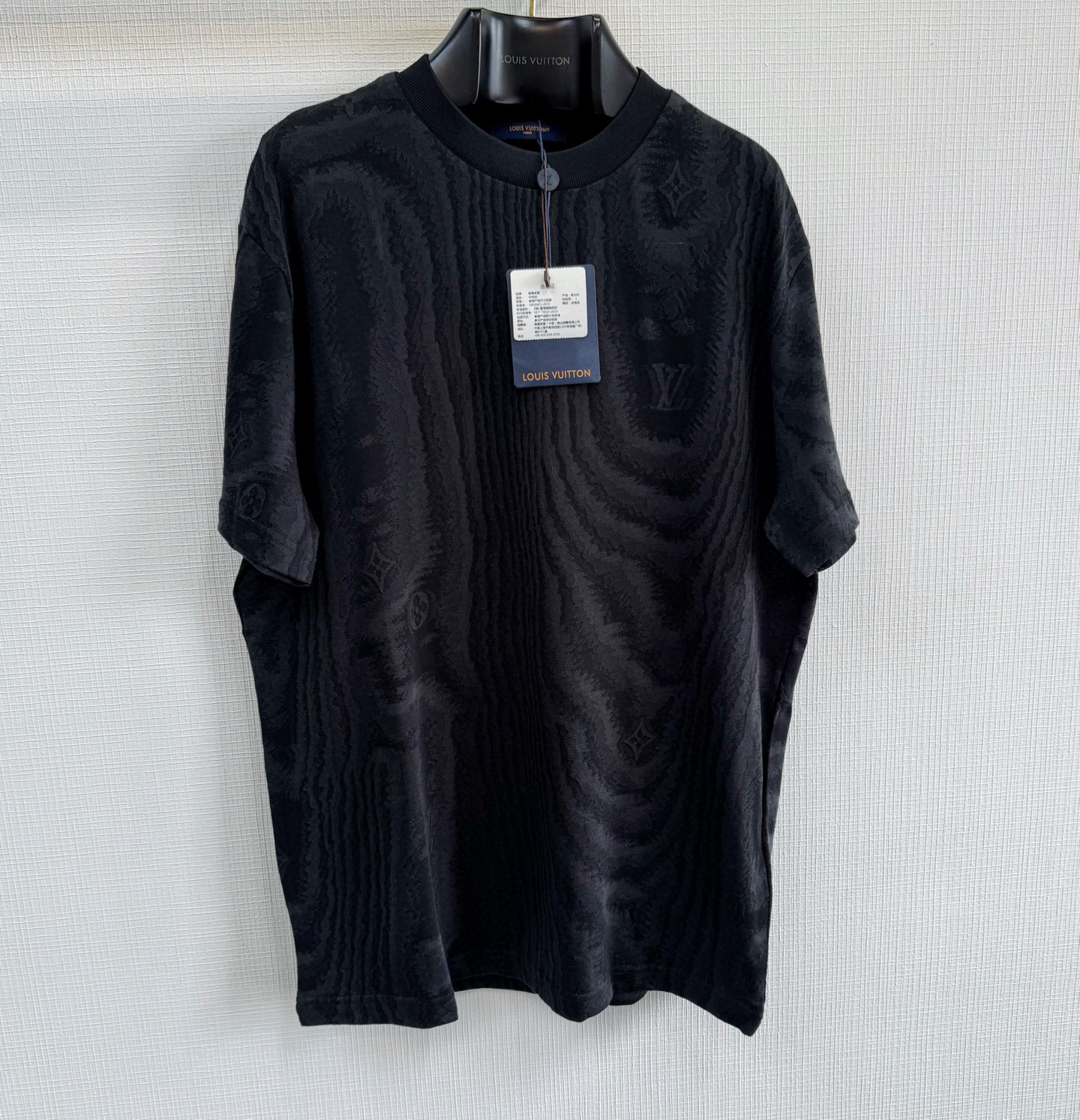 Louis Vuitton T-Shirt – TSHP3402