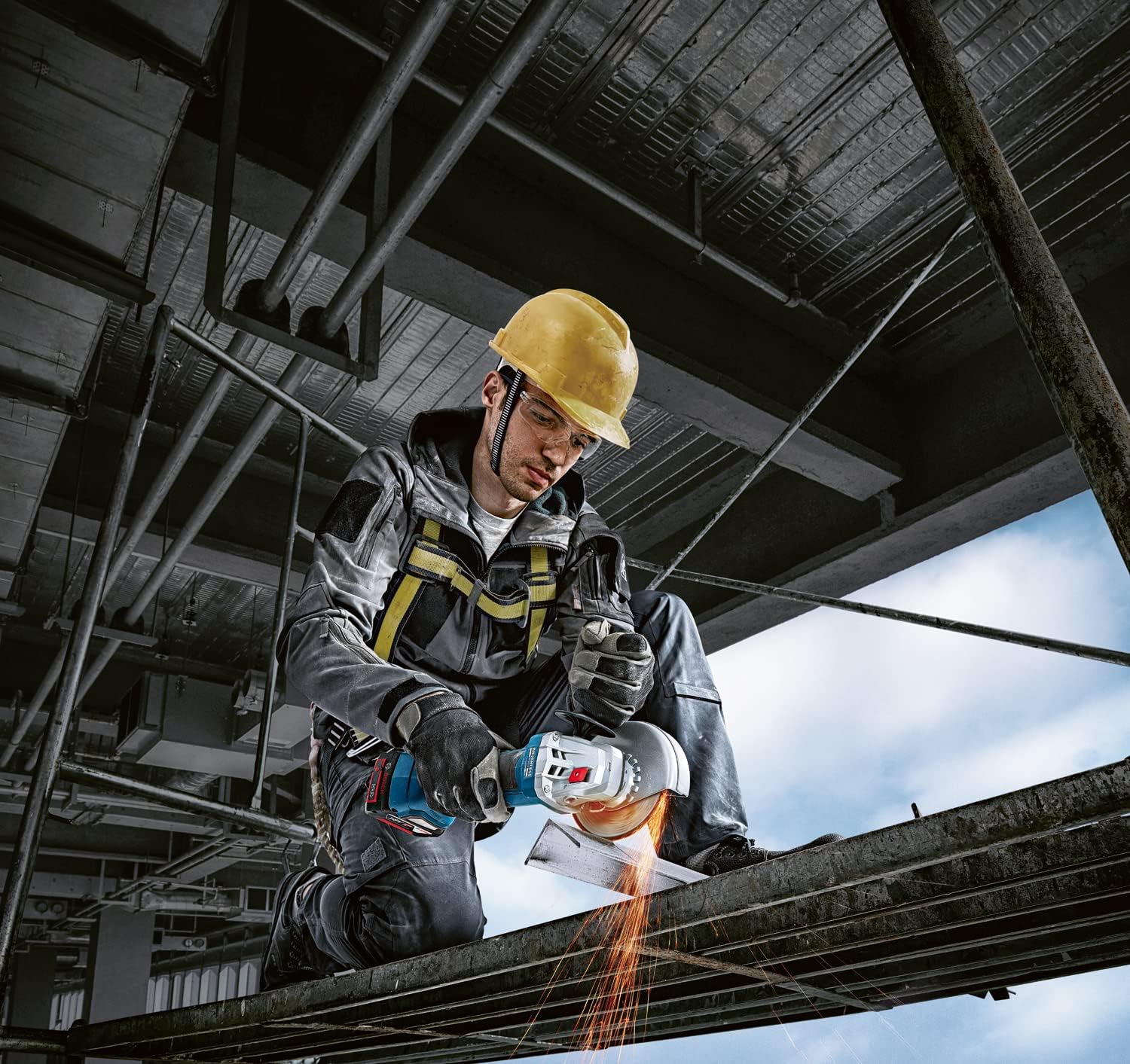 Bosch Professional 18V System Combo Kit: GSB 18V-45 + GBH 18V-21 + GWS 18V-7
