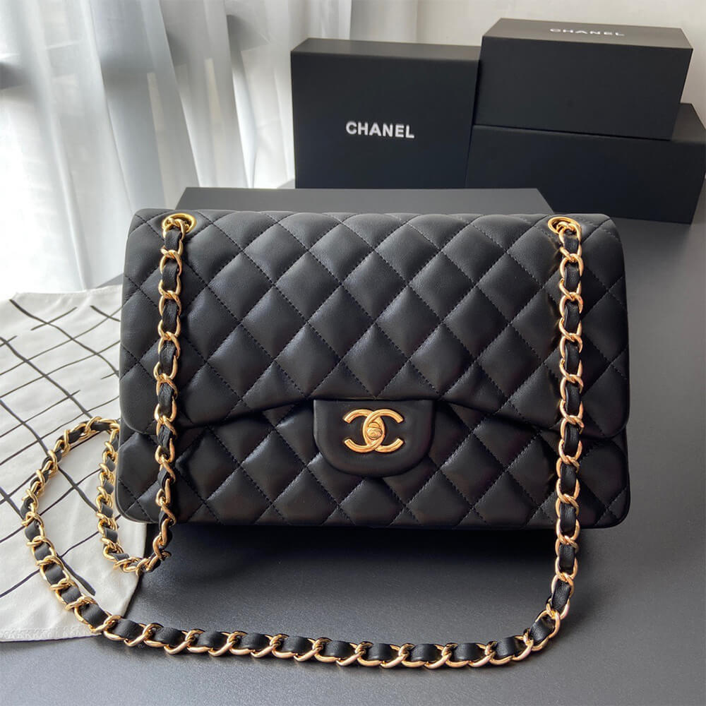 CHANEL CLASSIC DOUBLE FLAP JUMBO