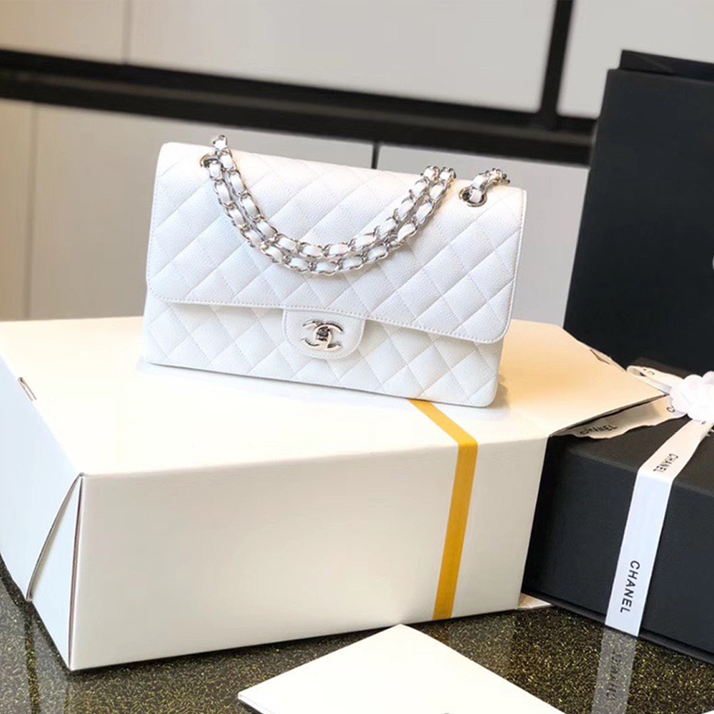 CHANEL CLASSIC FLAP HANDBAG