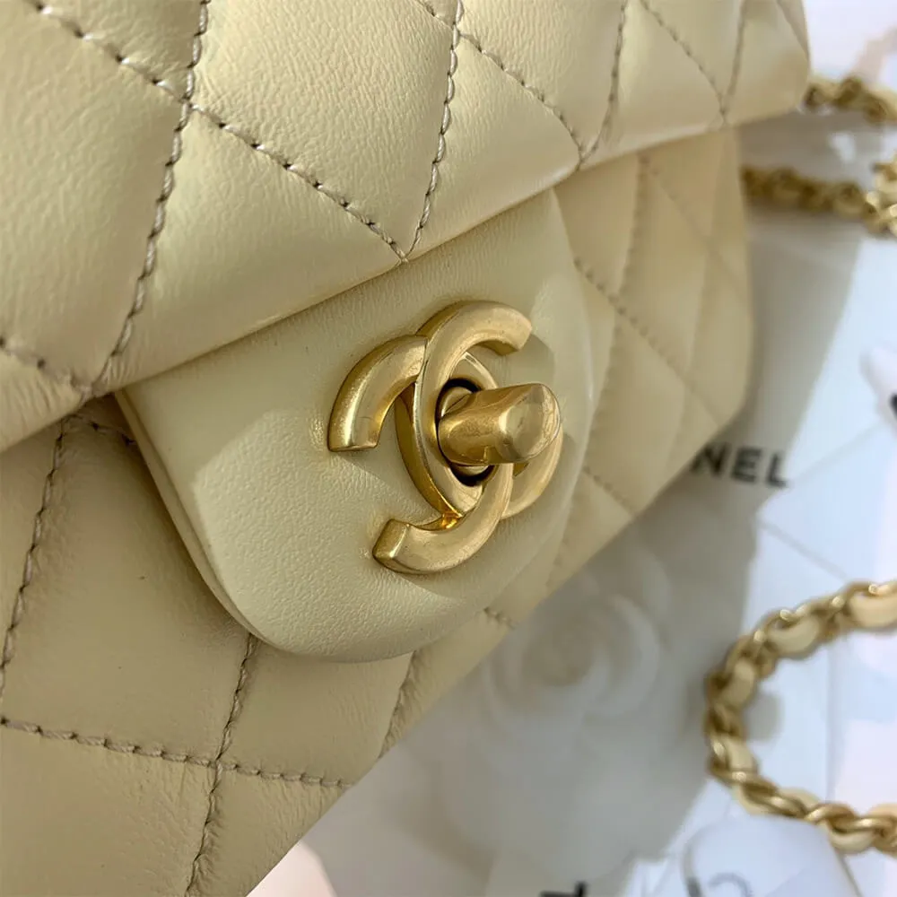 CHANEL CLASSIC FLAP SHOULDER BAG