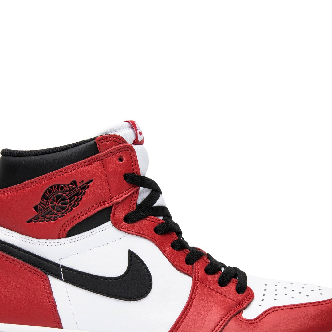 Air Jordan 1 Retro High OG 'Chicago' 2015 555088-101