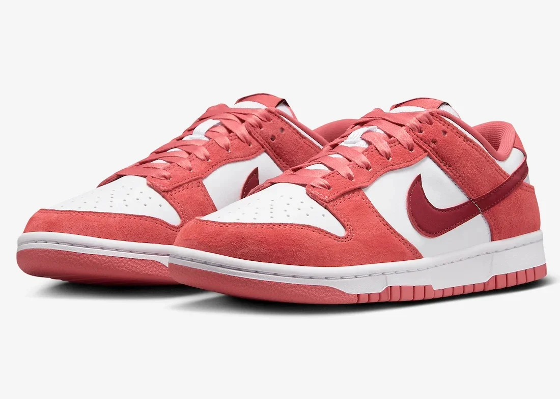 Nike Dunk Low WMNS Valentine's Day