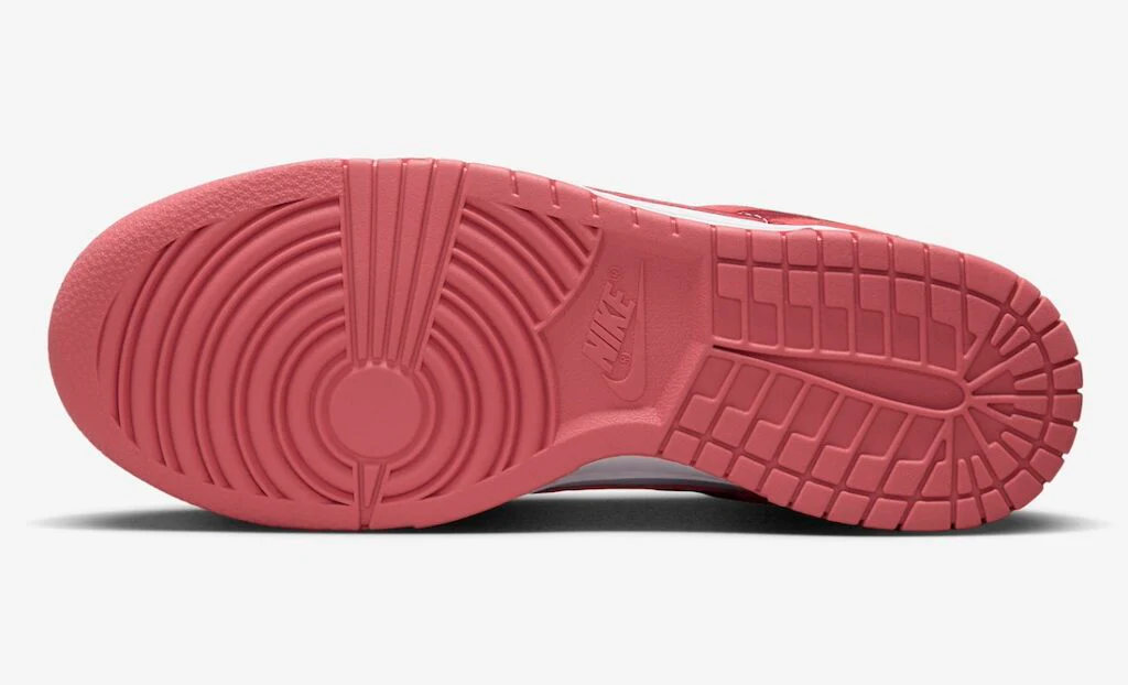 Nike Dunk Low WMNS Valentine's Day