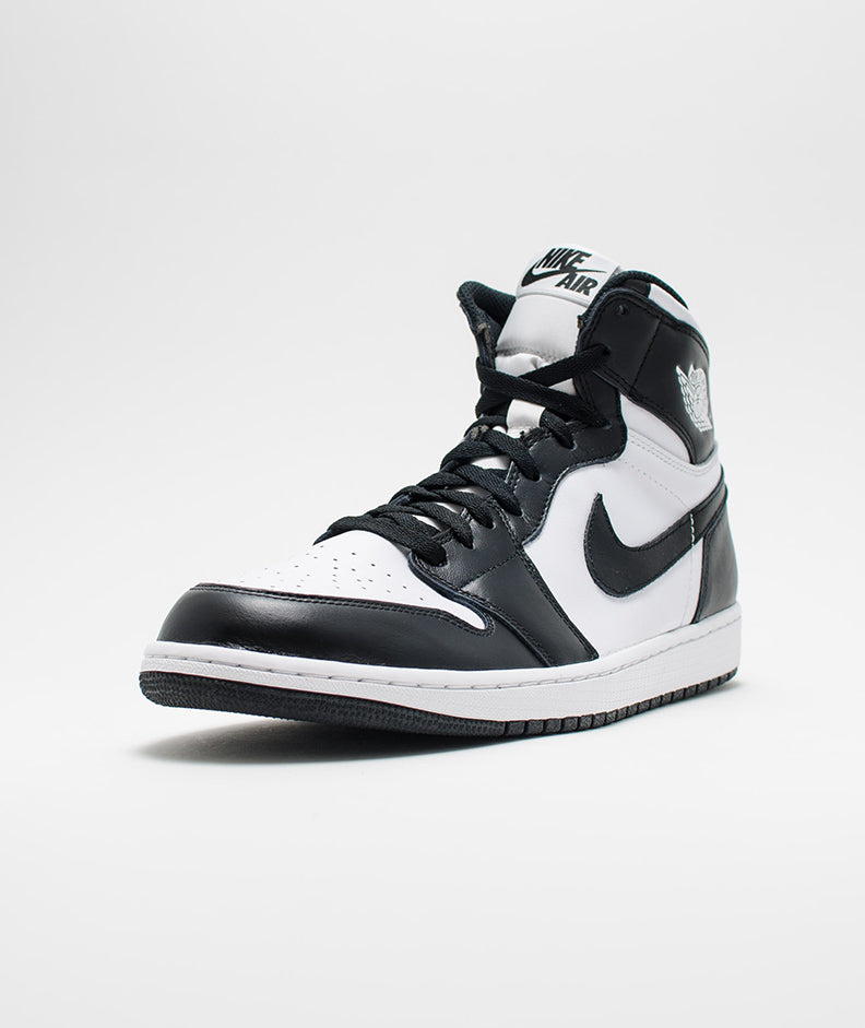 Air Jordan 1 Retro High OG Black/White 555088-010