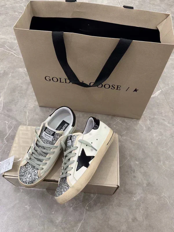 Super-Star Women in White Black Silver Glitter