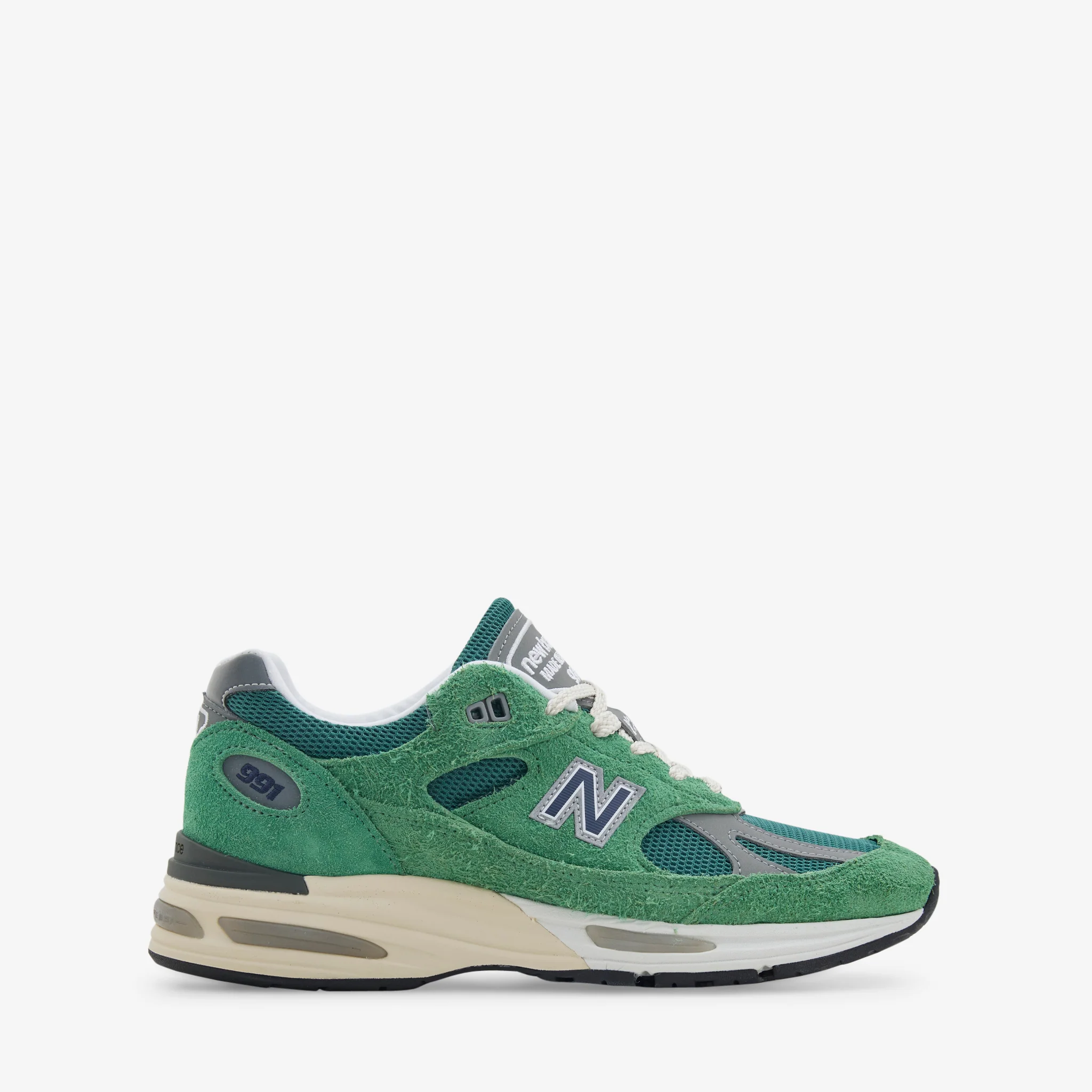 Made in UK 991v2 Mineral Green | Comfrey | Moon Mist