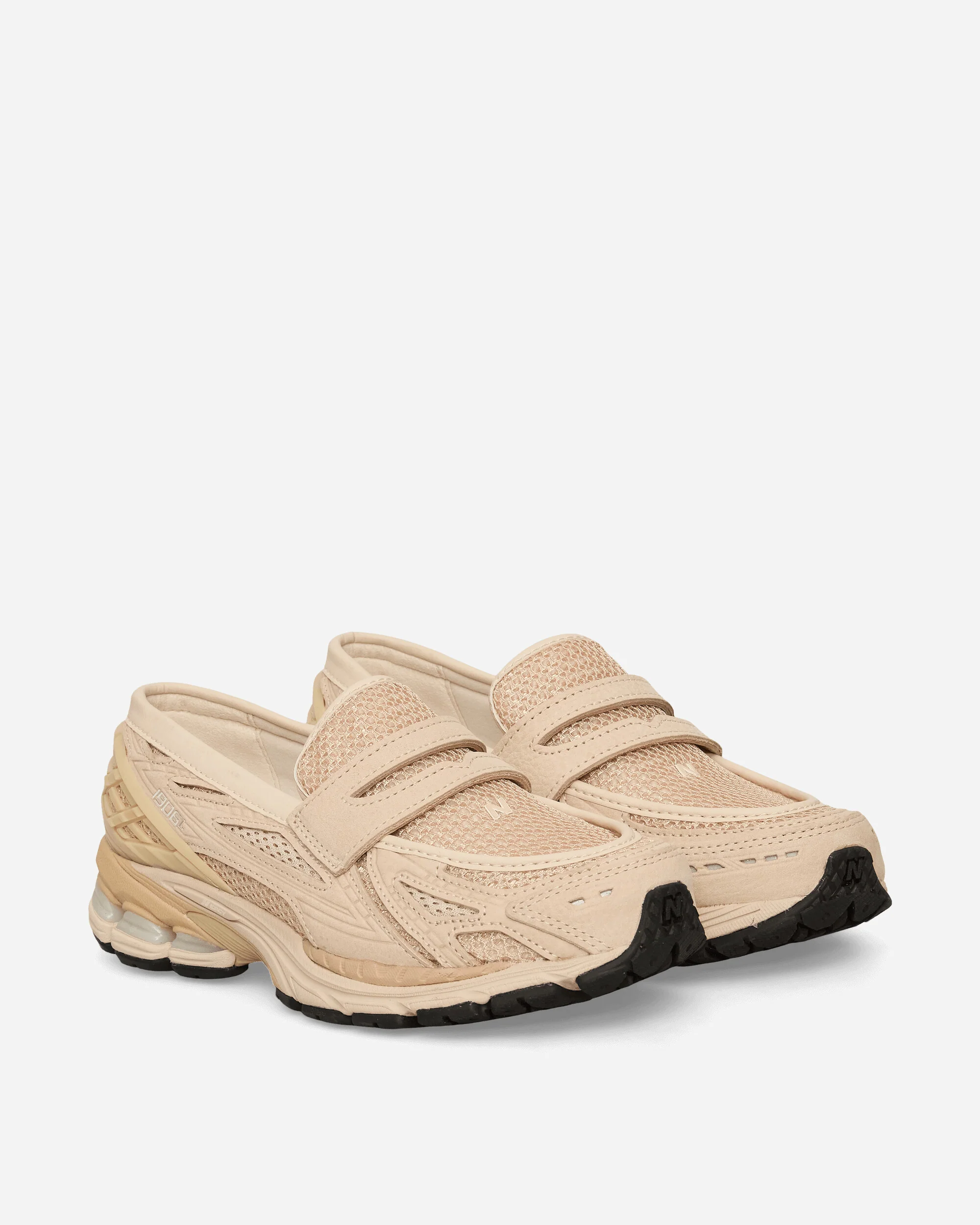 1906L Sneakers Bisque